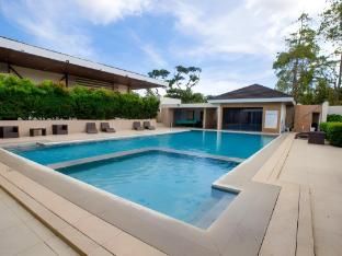 holiday suites