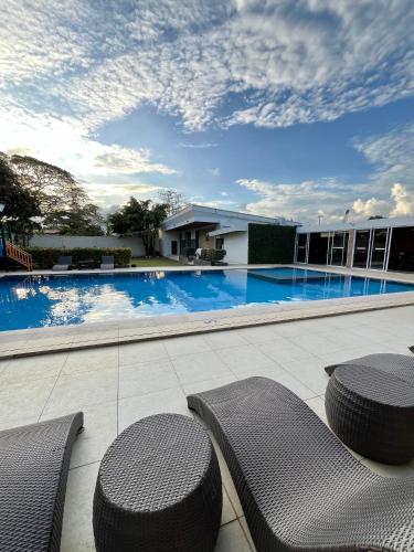 holiday suites