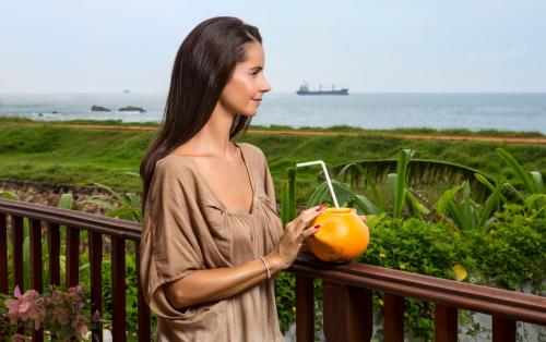 thambili house by edwards collection