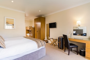 forest lodge