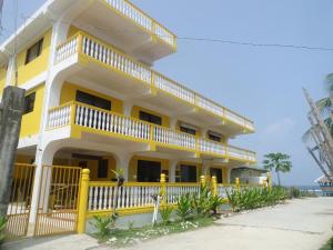 Sailfish Surf Big Game Fishing Lodge,Del Carmen>>Caraga,2 star