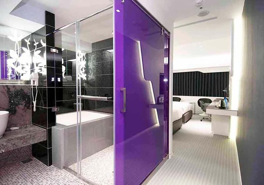 royal hotel group central park branch