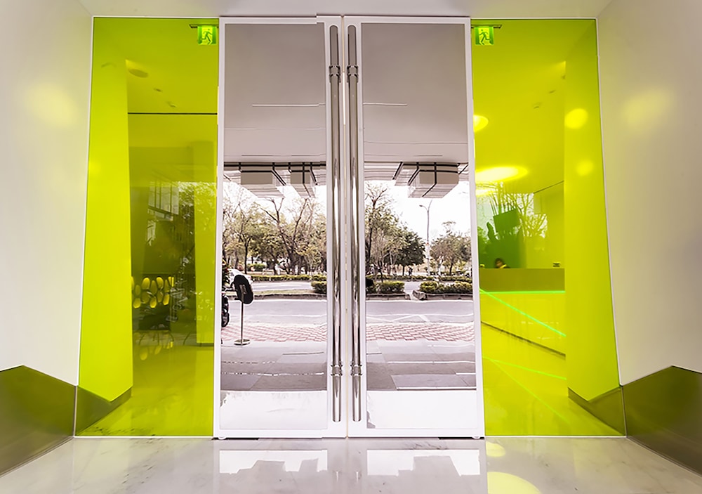 royal hotel group central park branch