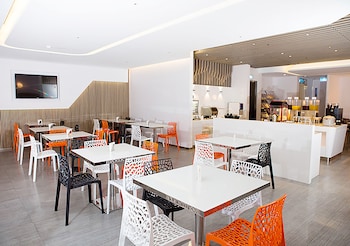 royal hotel group central park branch