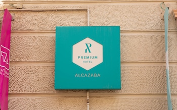 alcazaba premium hotel