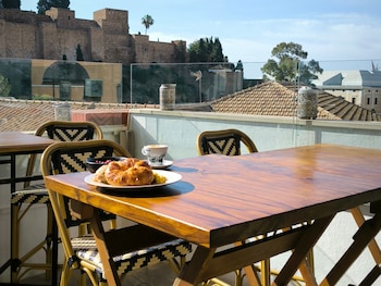 alcazaba premium hotel