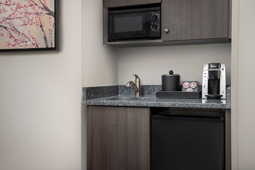 west end washington dc tapestry collection by hilton