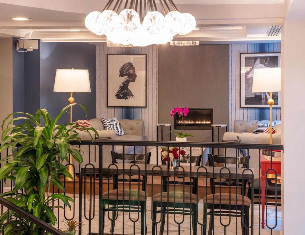 west end washington dc tapestry collection by hilton