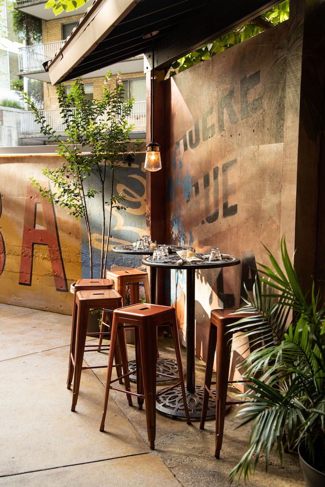 west end washington dc tapestry collection by hilton