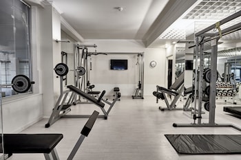 rouge hotel international