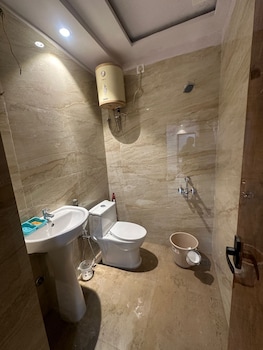radhe krishna homestay