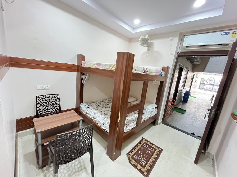 radhe krishna homestay