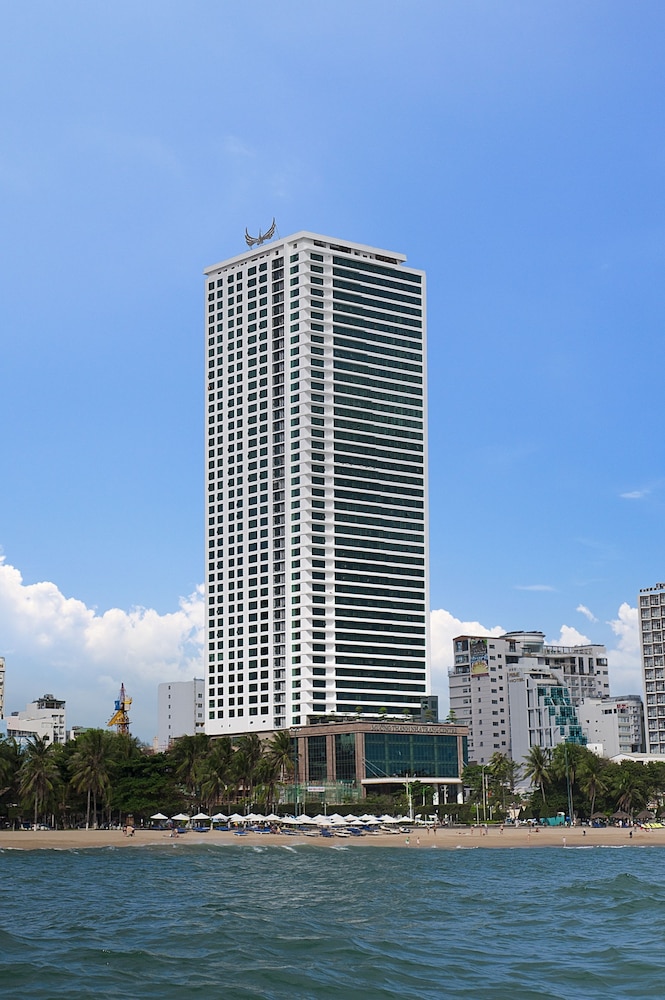 muong thanh luxury nha trang hotel