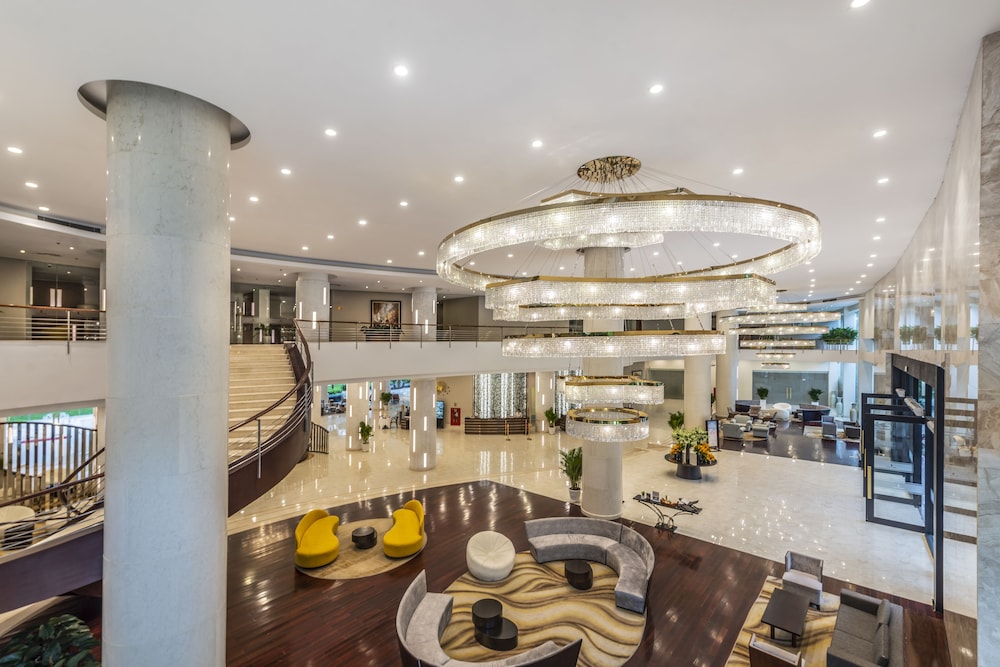 vinpearl resort and spa nha trang bay