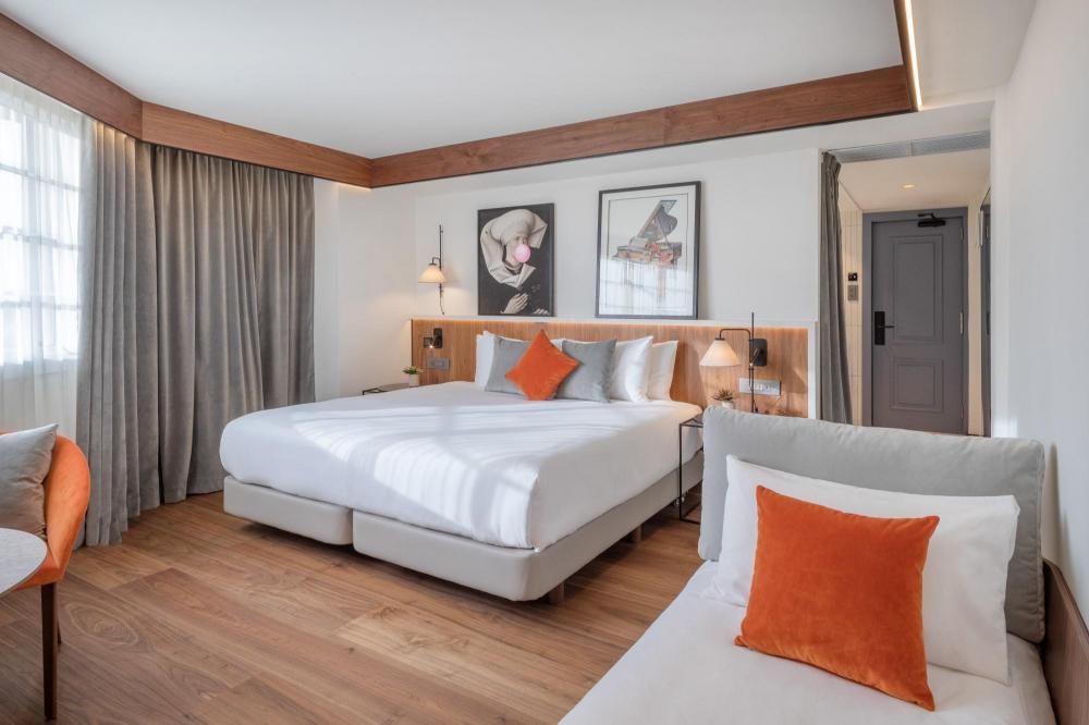 the level at the melia white house