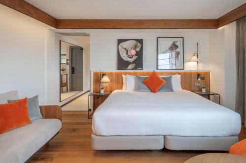 the level at the melia white house