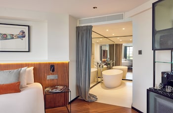 the level at the melia white house