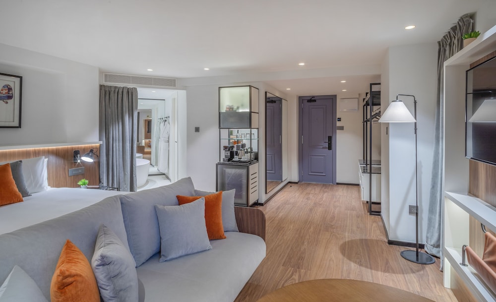 the level at the melia white house