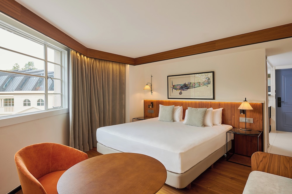 the level at the melia white house