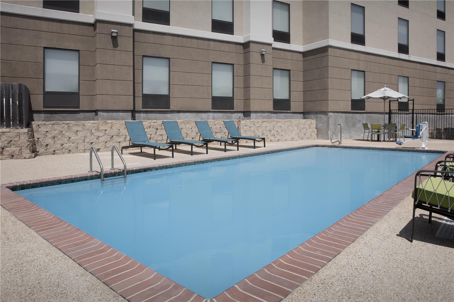 hampton inn and suites georgetown austin north