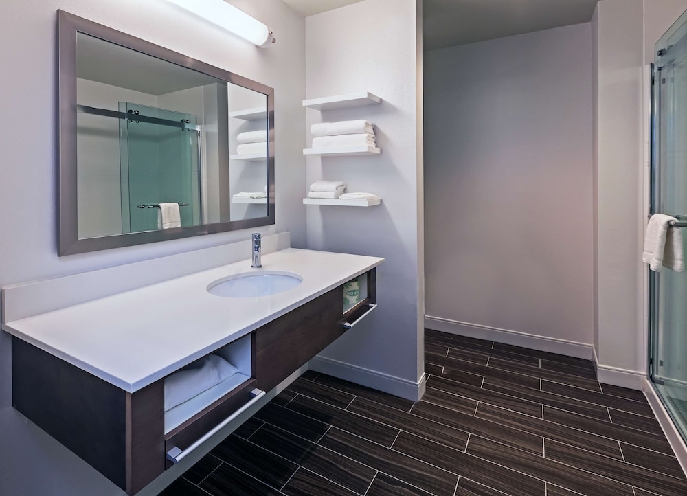 hampton inn and suites georgetown austin north