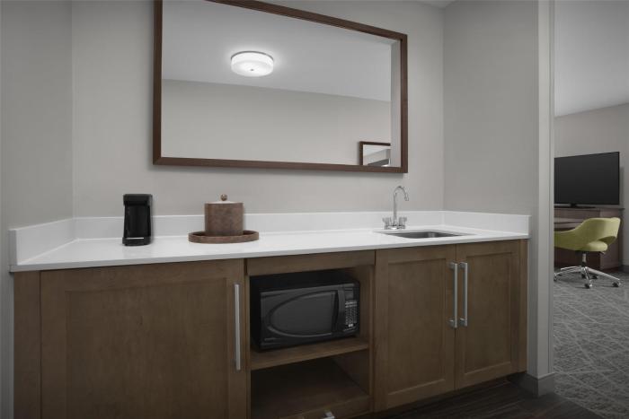 hampton inn and suites georgetown austin north