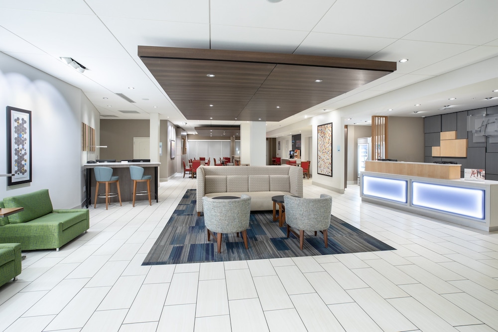 holiday inn express and suites great bend by ihg