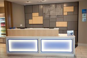 holiday inn express and suites great bend by ihg