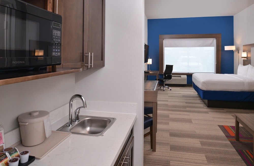 holiday inn express and suites houston e pasadena