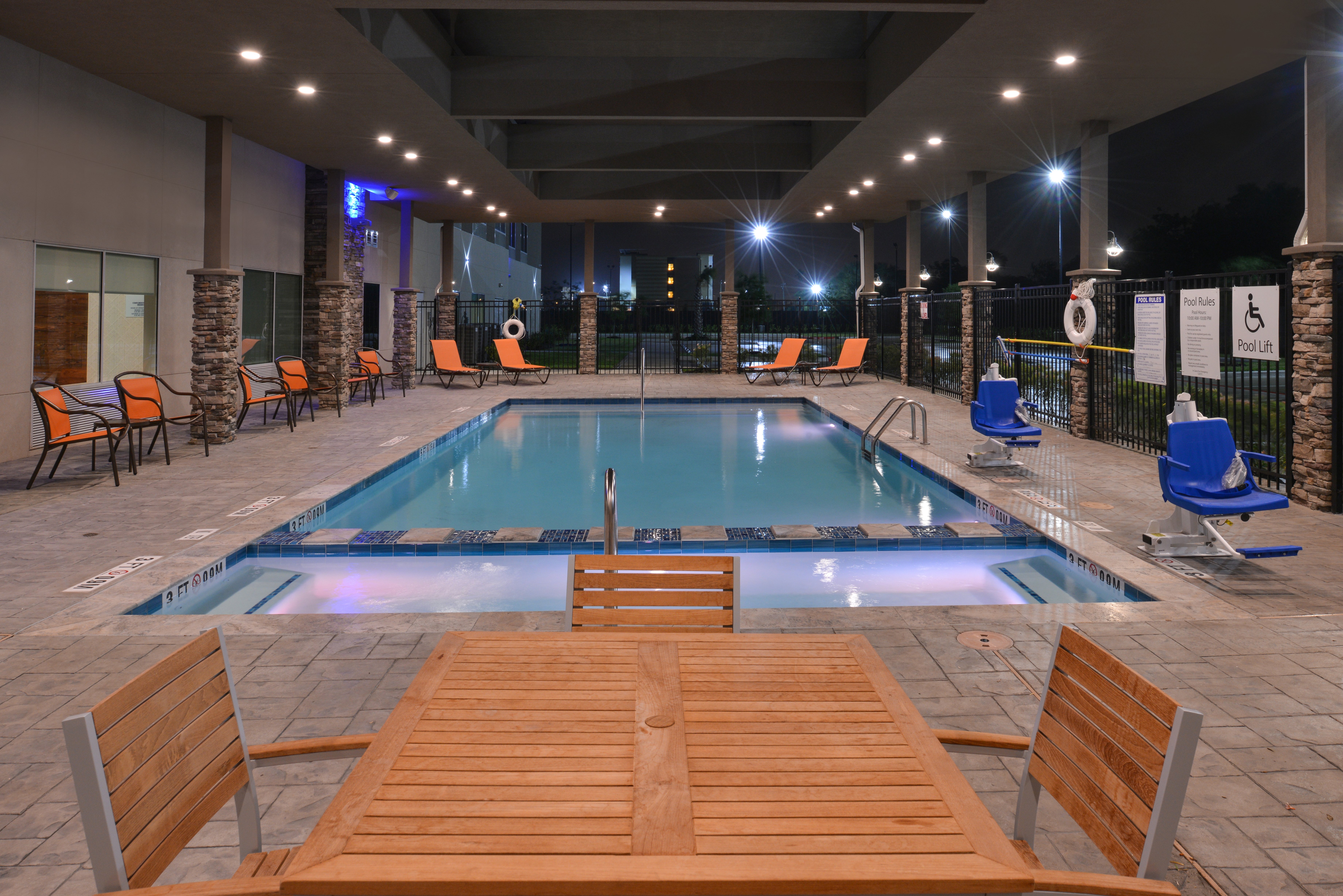 holiday inn express and suites houston e pasadena