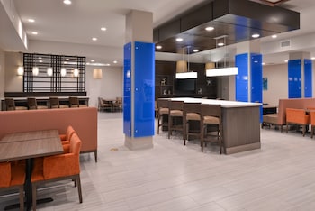 holiday inn express and suites houston e pasadena