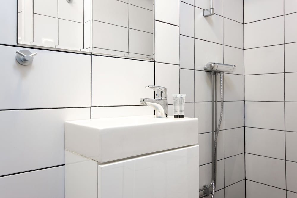 quality hotel carlia