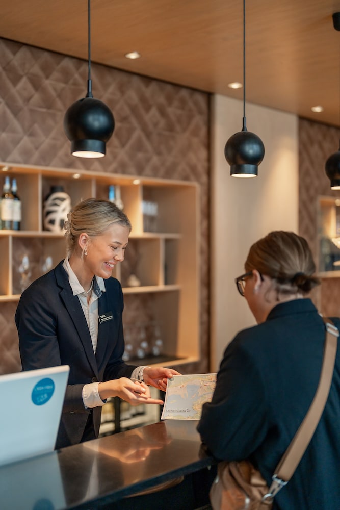 quality hotel carlia