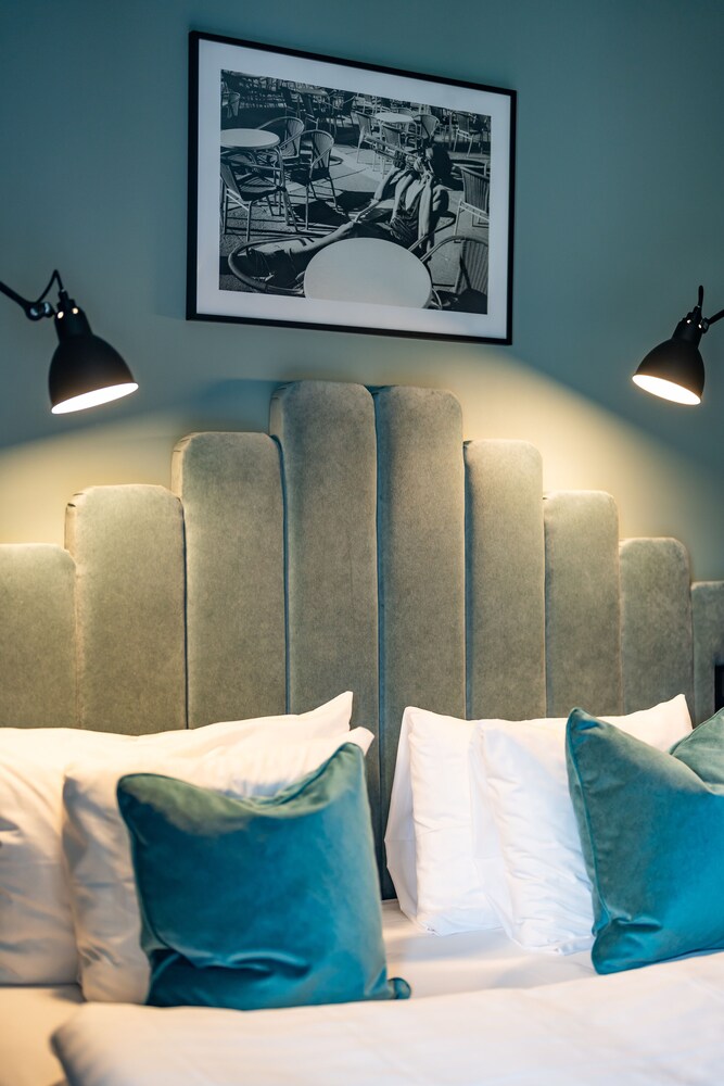 quality hotel carlia