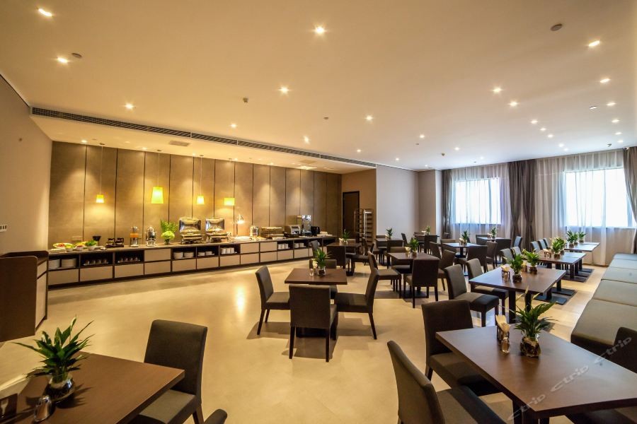 home inn plus wuxi zhongshan road shenglimen metro station