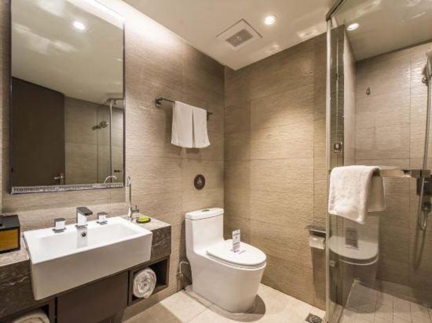 home inn plus wuxi zhongshan road shenglimen metro station