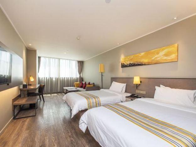 home inn plus wuxi zhongshan road shenglimen metro station