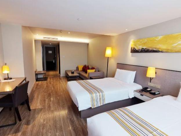 home inn plus wuxi zhongshan road shenglimen metro station