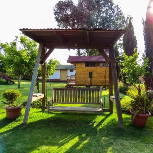 hosteria airport garden