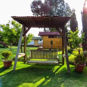 hosteria airport garden