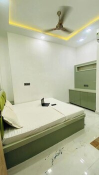 Shyam Shree Paying Guest House,,2 star