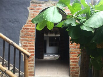 la facha hostel restaurant surf