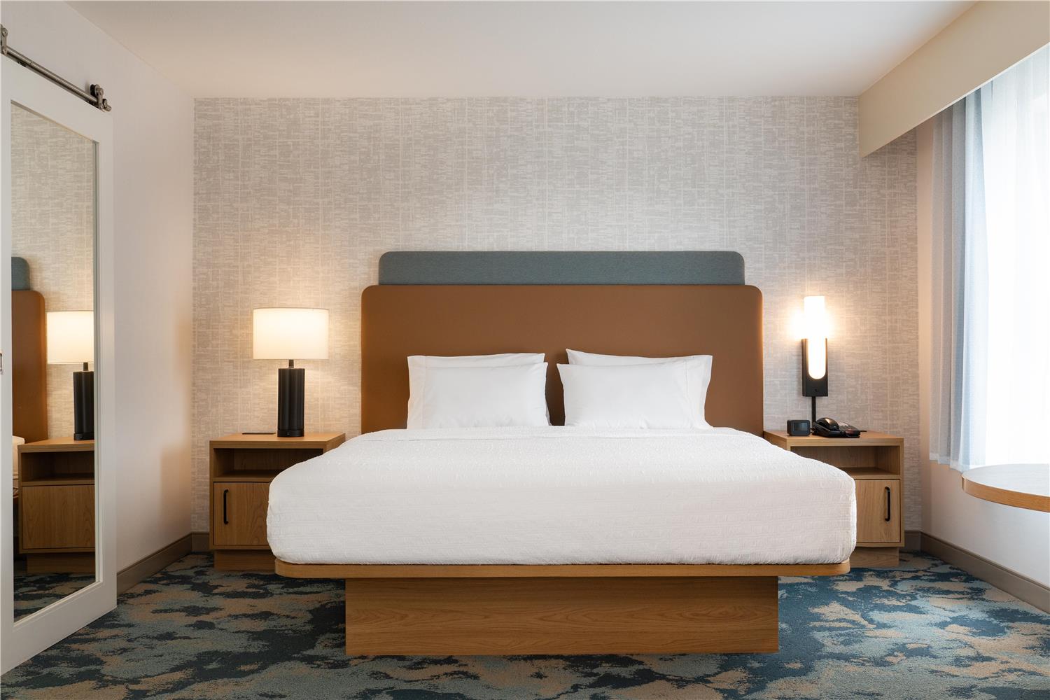 hampton inn and suites la crosse downtown