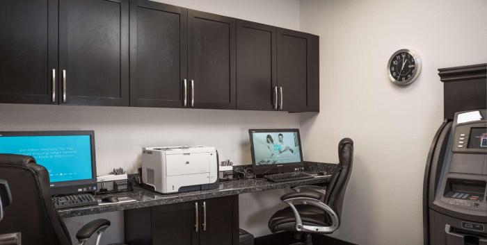 hampton inn and suites la crosse downtown