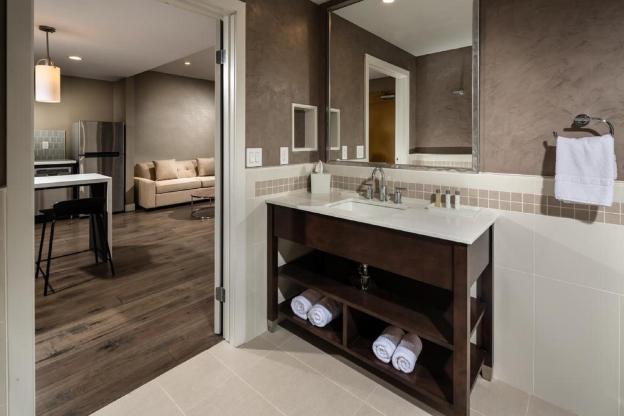 aventura hotel