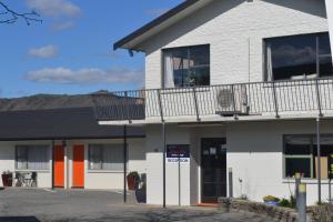 alexandra motor lodge