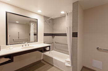 hilton garden inn irvine orange county airport