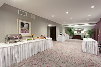 hilton garden inn irvine orange county airport