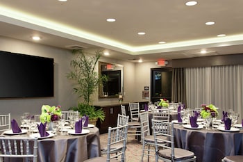 hilton garden inn irvine orange county airport