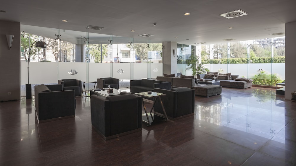 long beach hotel